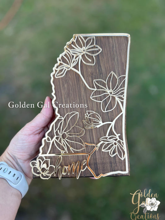 Gorgeous Mississippi Magnolia Shelf Sitter